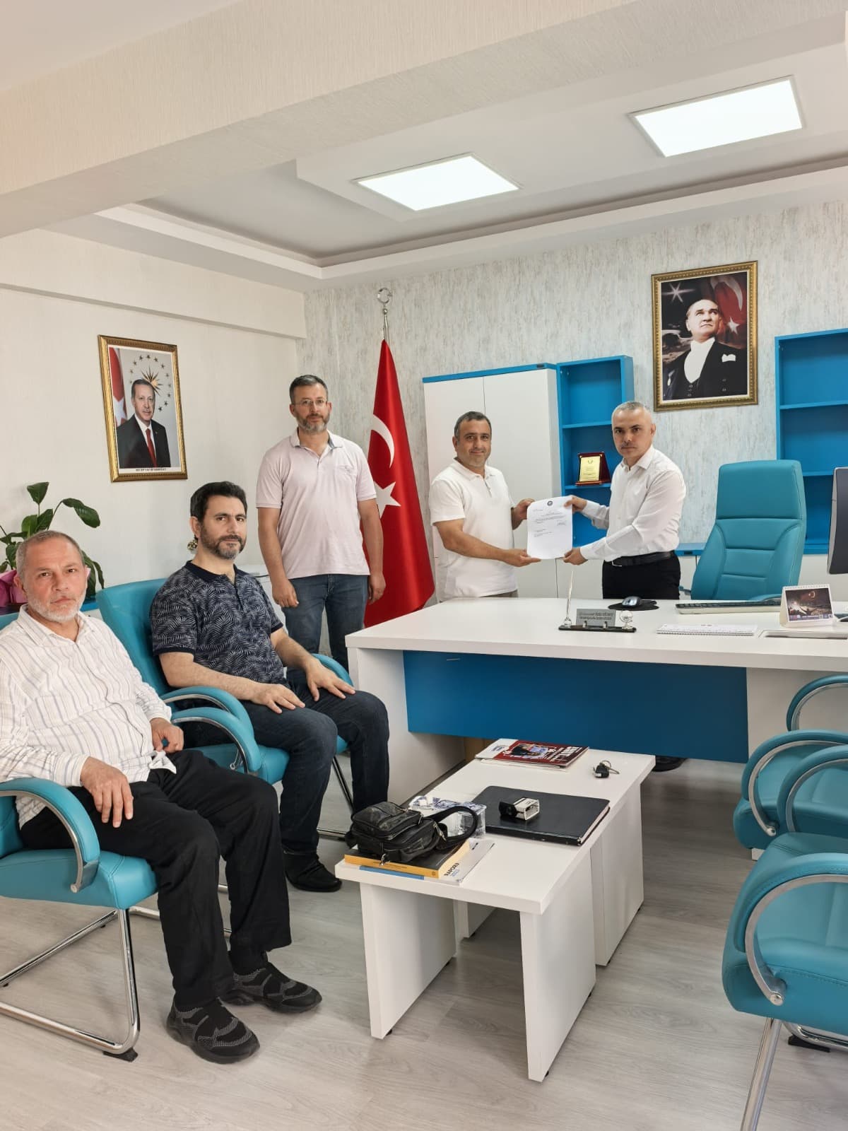 Kuruluş evraklarımız İl Sivil Toplumla İlişkiler Müdürlüğü'ne teslim edildi